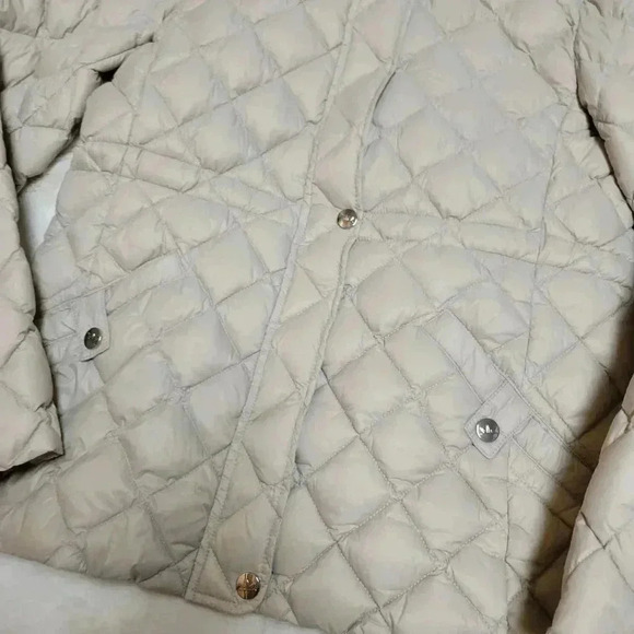 Orolay Women's Light Short Puffer Jacket Packable Stand Collar Down Jacket Sz XS - Picture 4 of 11